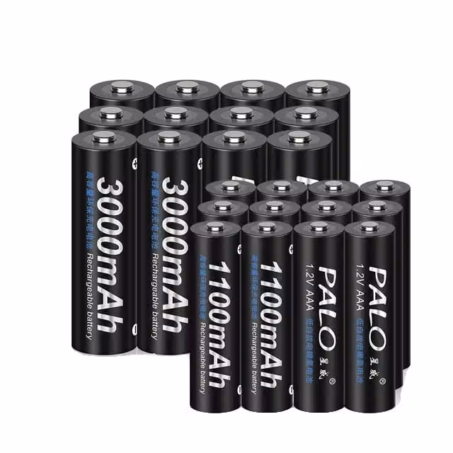 Batterie ricaricabili, capacità 1100mAh, tecnologia Ni-MH, 1,2V, 12AA e AAA