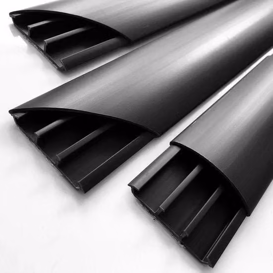 Gomma autoadesiva per scivolo in PVC nero grafite, lunghezza 80 cm