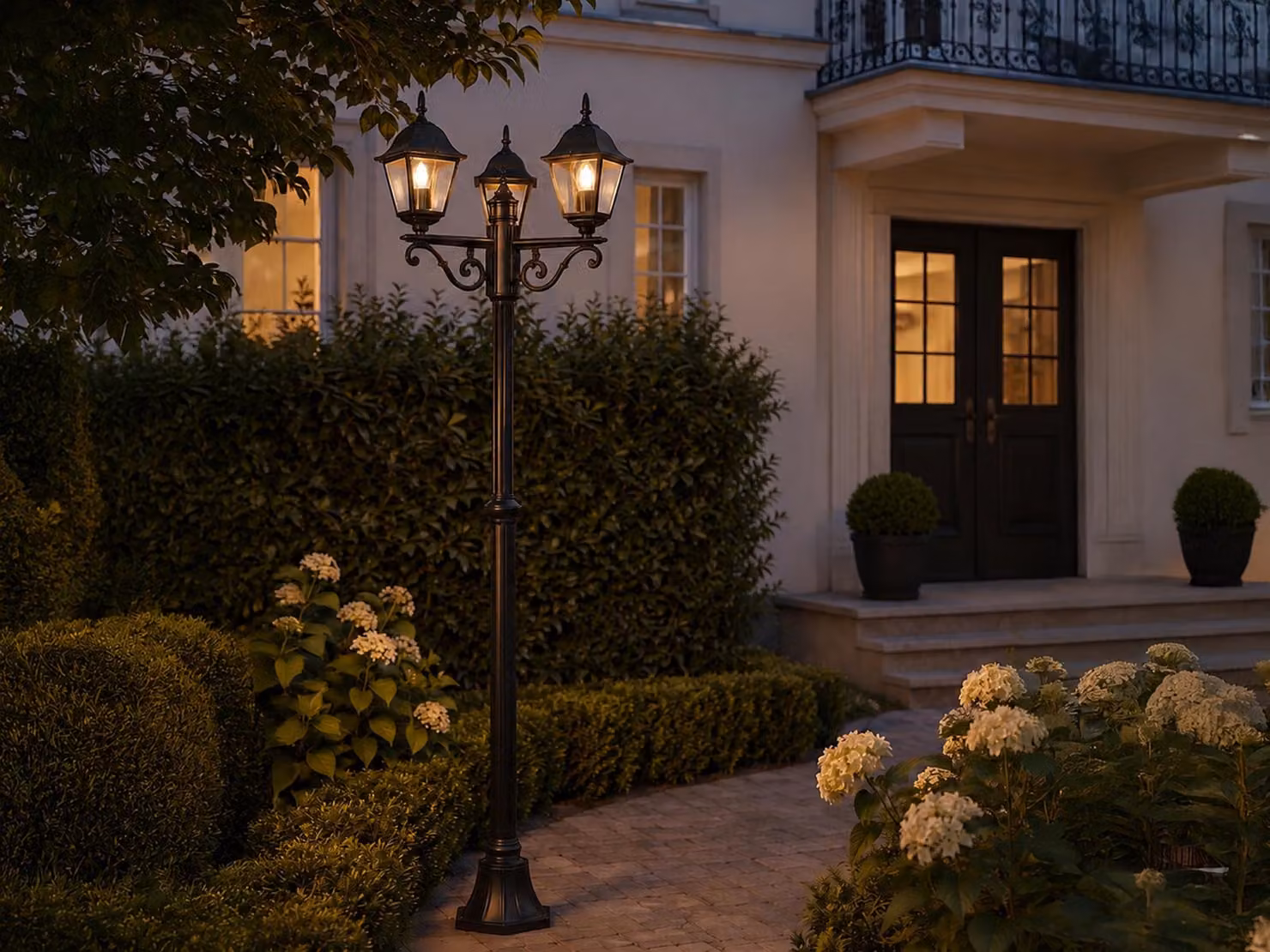 Lampione a LED a 3 luci, candelabro da giardino, illuminazione da giardino, nero, altezza 200 cm