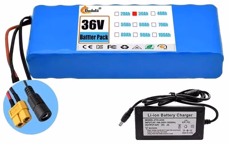 Batterie, capacità 30000 mAh, elevata potenza di erogazione, connettore XT60-DC