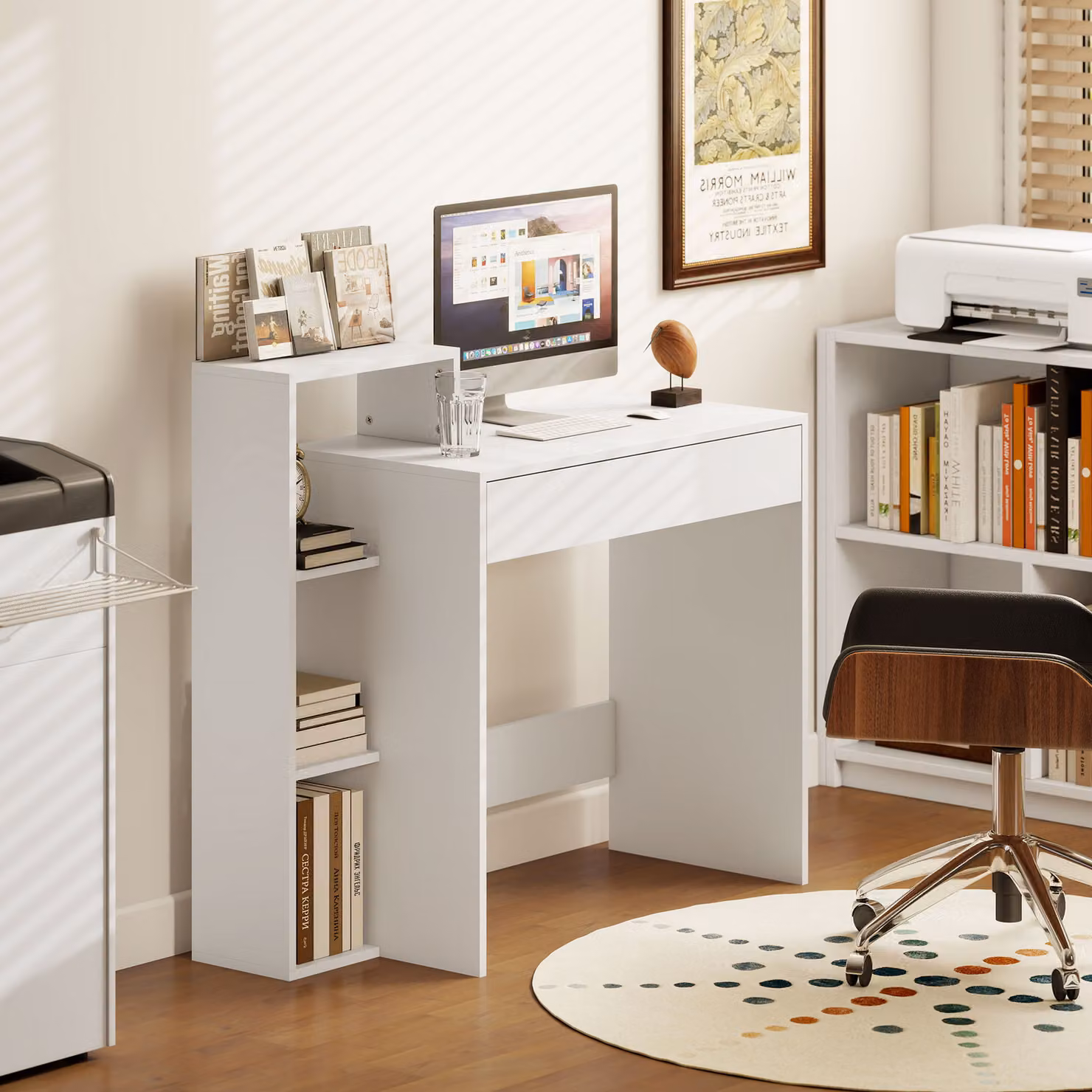 Scrivania PC Moderna HOMCOM in Legno Bianco con 3 Ripiani Aperti e Cassetto, L: 100 cm, P: 40 cm, H: 90 cm – 2