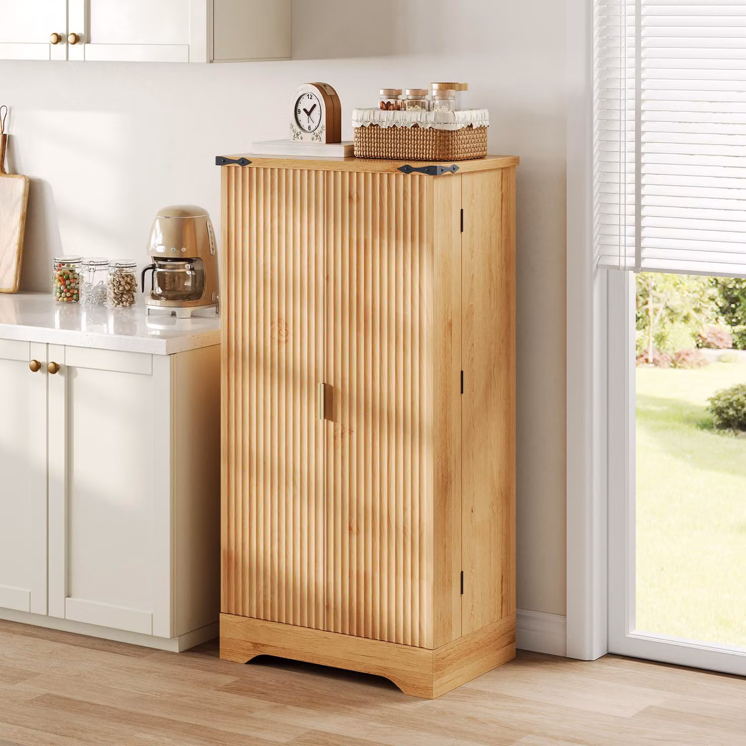 Flieks: mobile da cucina alto con LED, mobile da bagno con ripiani regolabili in altezza e ripiani sulle ante, 60,5 x 40 x 120 cm, colore naturale