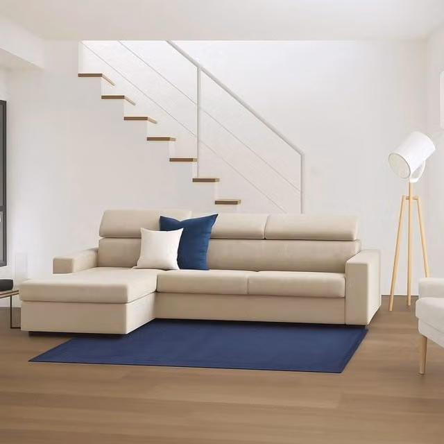 Divano ad angolo Aryaly Talamo Italia con chaise longue contenitore a sinistra, rivestimento in tessuto beige, L: 260 cm, H: 85 cm, P: 95 cm