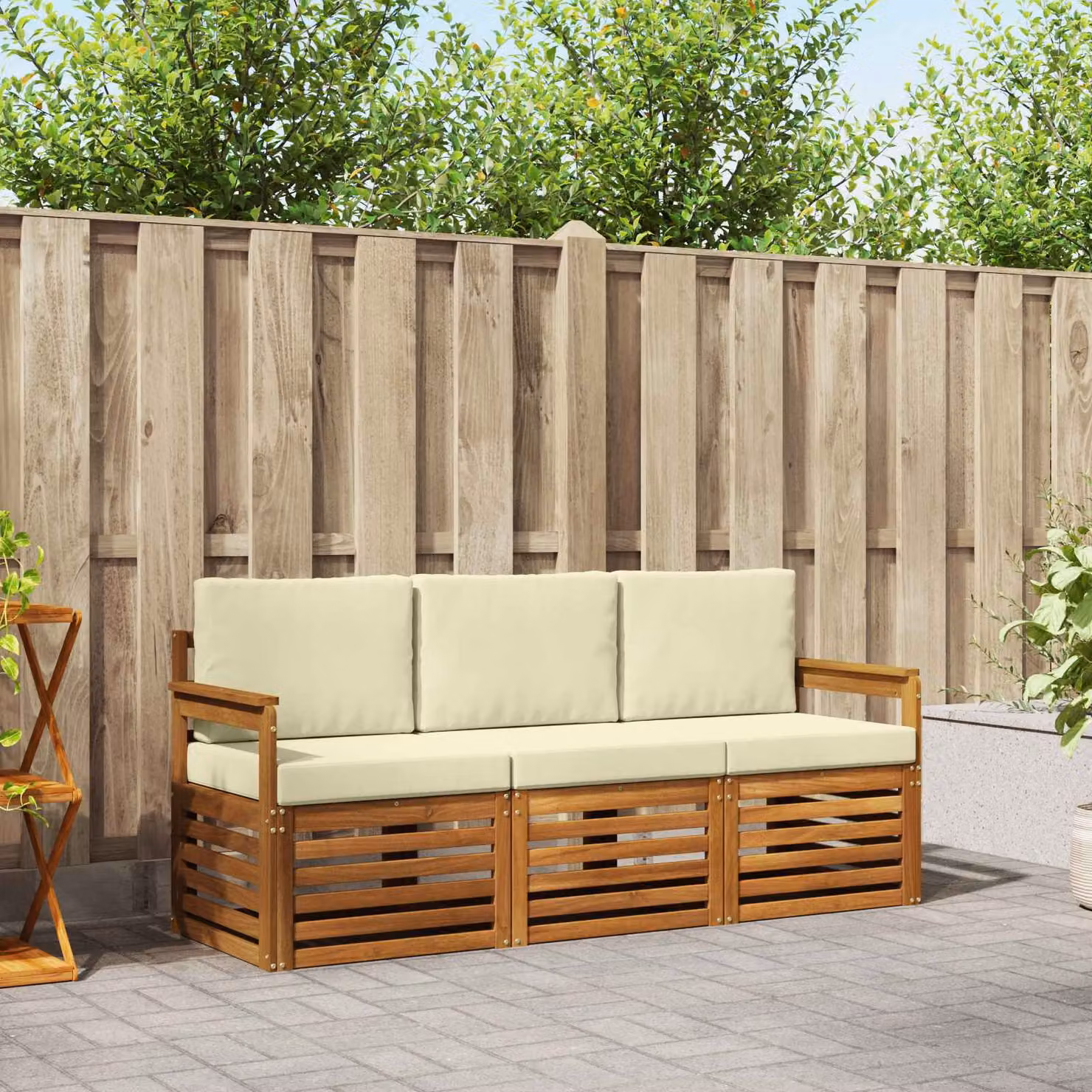 Set di divani da giardino vidaXL in legno di acacia massello con cuscini beige e bianchi
