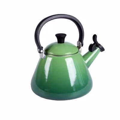 Bollitore Le Creuset Kone in metallo verde bamboo da 1,6 l – 2