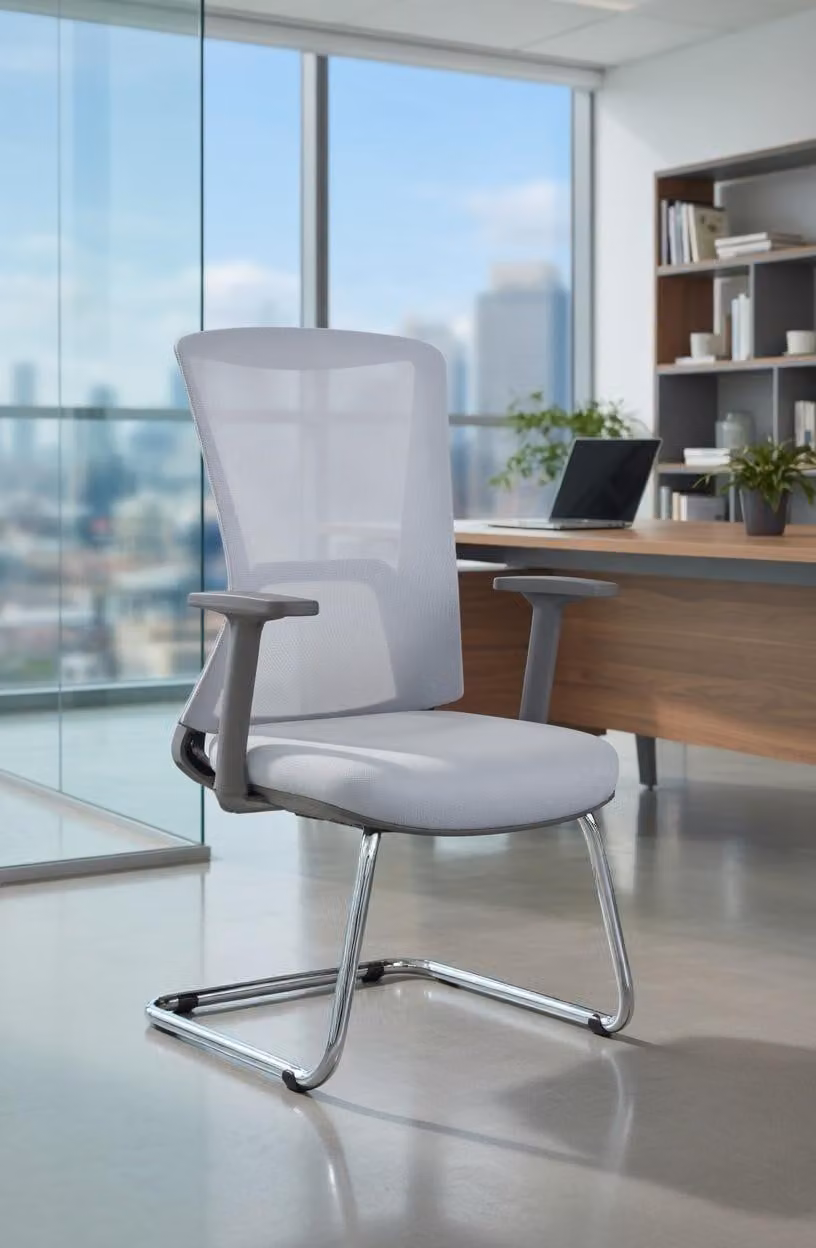 Sedia da ufficio confortevole con schienale ergonomico, ideale per lunghe sessioni di lavoro
