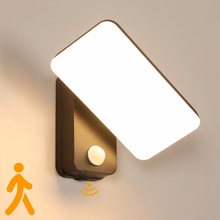 Lampada da parete a LED per esterni, 16W, 1800 lumen, grado di protezione IP65, con sensore di movimento, orientabile a 350°, temperatura di colore 3000K