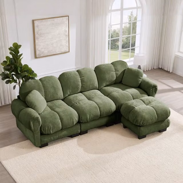 Divano angolare a 3 posti MIVRAY in velluto verde con pouf reversibile e cuscini coordinati, L 260 x P 90 x H 149 cm