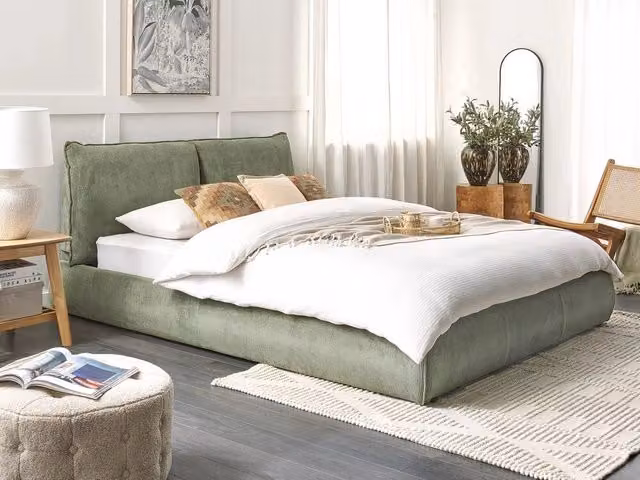 Letto matrimoniale Beliani imbottito in velluto a coste verde con rete a doghe L/P/H: 160 x 200 cm