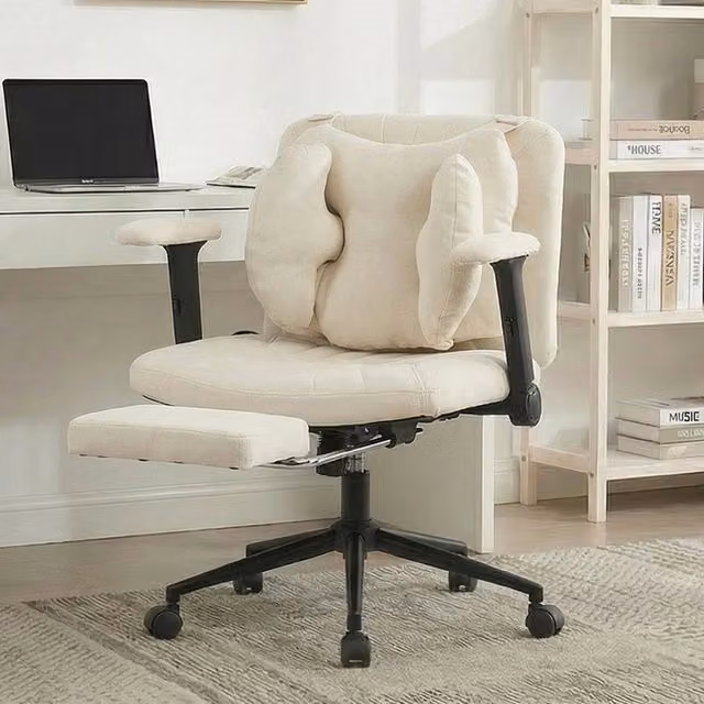 Sedia da ufficio XYLO beige con poggiapiedi e braccioli in tessuto e metallo