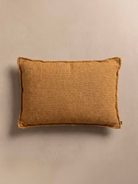 Cuscino rettangolare Lisse Kenay Home color marrone in lino e cotone con fodera rimovibile L/P/H: 40 x 40 x 40 cm