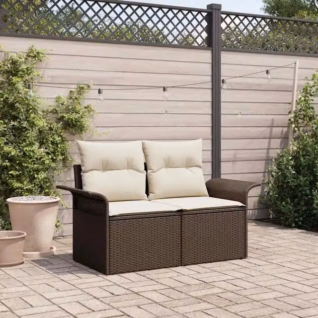 Divano da giardino moderno vidaXL in polyrattan marrone con cuscini, L: 141 cm, P: 62 cm, H: 69 cm