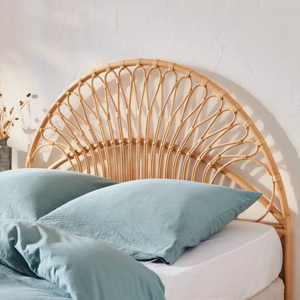 Testiera per letto in rattan naturale beige Sweeek con struttura in legno massello e design etnico geometrico – 2
