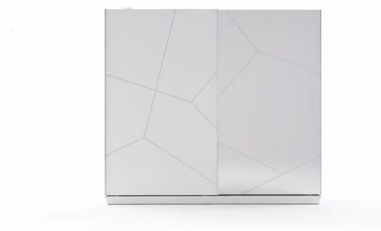 Armadio moderno con ampio spazio di stoccaggio e design elegante