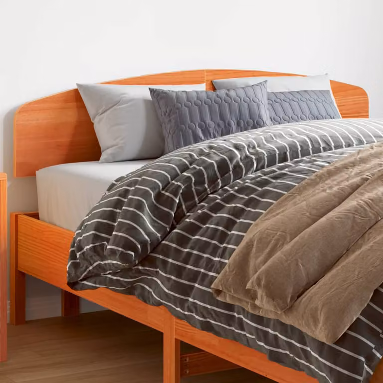 Testiera per letto vidaXL in legno massello di pino, colore marrone cera, 150 cm
