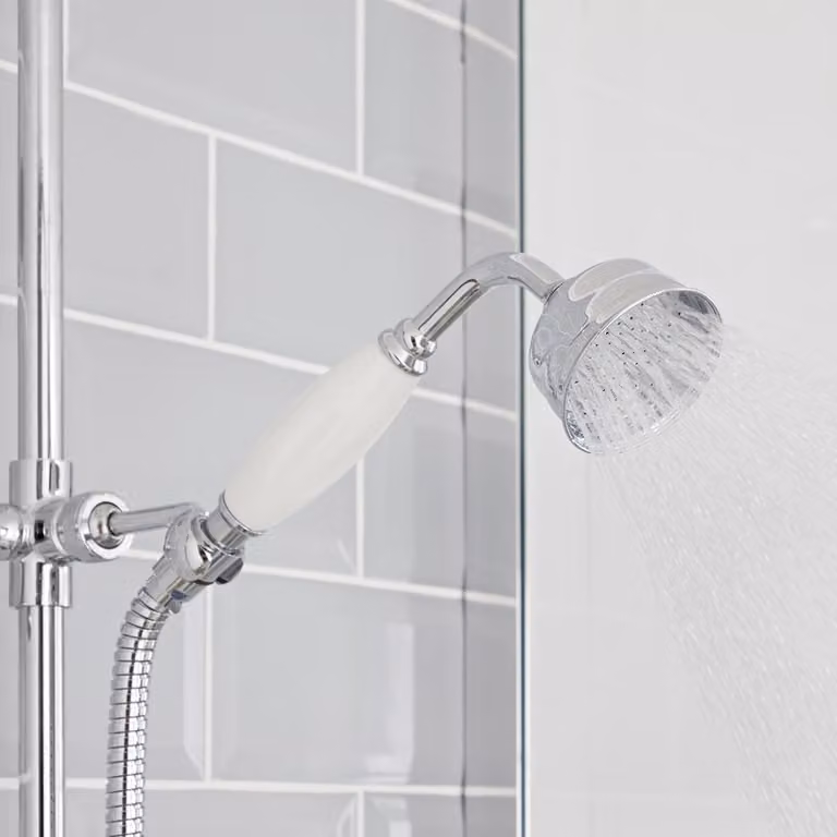 Sistema Termostatico HudsonReed per Doccia e Vasca con Erogatore, Asta Saliscendi e Doccetta, Colore Cromo e Bianco