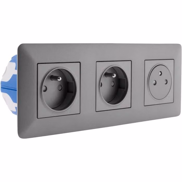Presa da incasso tripla 2P + E 16 A fornita con scatola da incasso Titan - Artezo