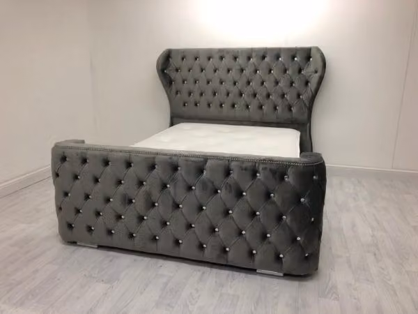 Chesterfield Bett Design Schlafzimmer Englisches Polster Betten 180x200cm Textil