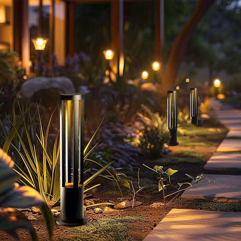 V-TAC VT-820 lampada led da giardino 10W paletto fissaggio a terra 80cm grigio luce bianco caldo 3000K IP65 - SKU 218328