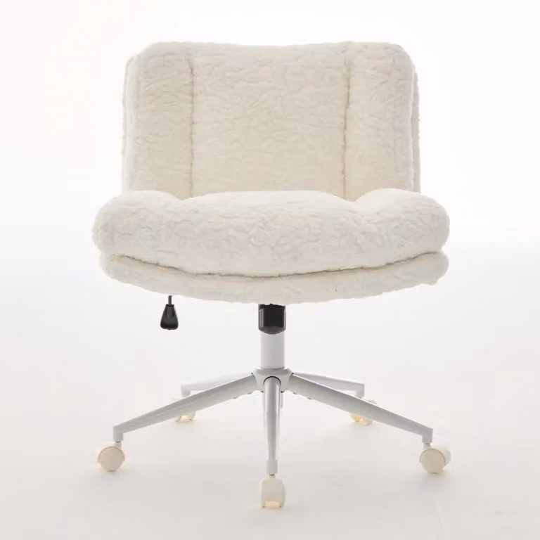 Sedia da ufficio - Sedia ergonomica per scrivania - Seduta larga 67,1 cm - Regolabile in altezza - Rotazione a 360° - Rivestimento in ecopelliccia color crema - Imbottitura in schiuma - Base in metallo