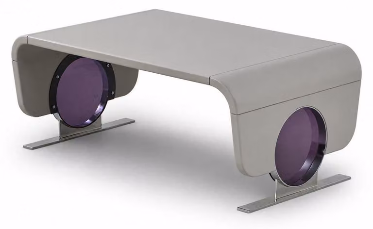 Tavolino da divano: comodo, pratico, bello, beige, moderno, nuovo
