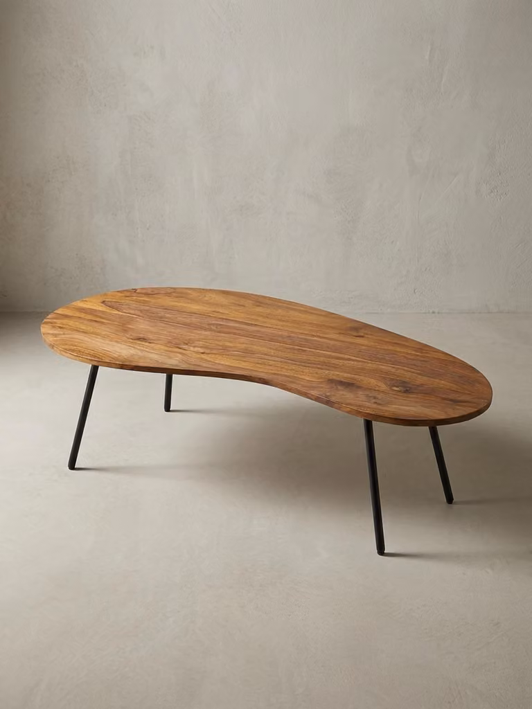 Tavolino di design WL5.617 122x36x63 cm in legno di sheesham con gambe in metallo nero, tavolino a forma di rene in legno massello, tavolino in legno con gambe in metallo, tavolino moderno in legno massello, tavolino piatto moderno