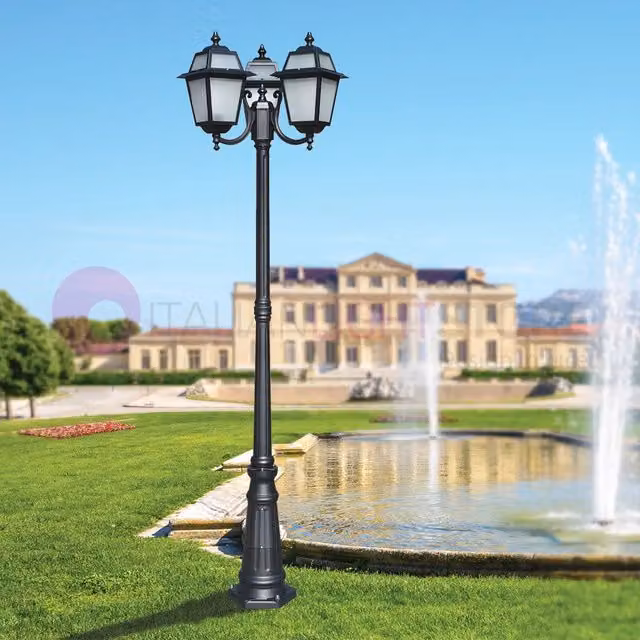 Lampione da esterno classico Artemide con 3 luci, colore antracite, Altezza: 208 cm