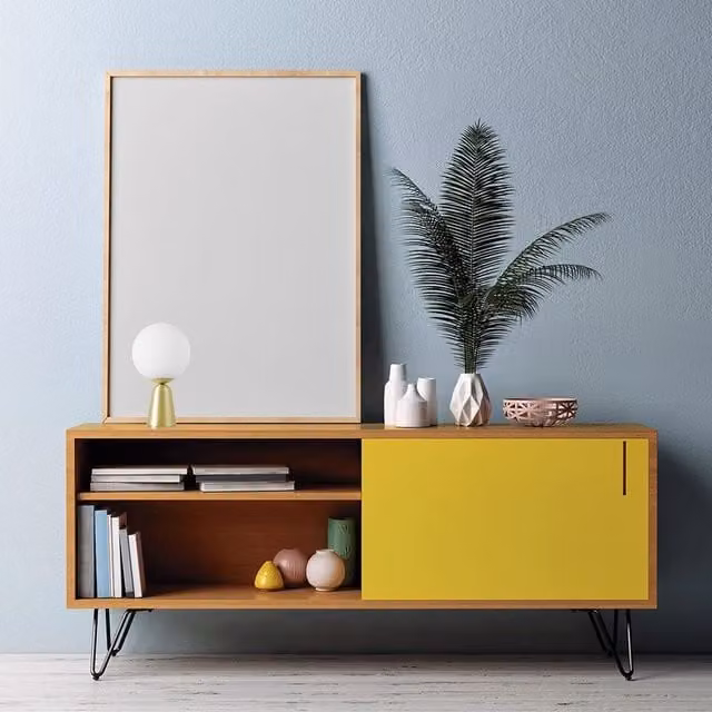 Lampada da tavolo glamour Lunar MILOOX in vetro bianco e ottone con attacco E14 e funzione dimmabile