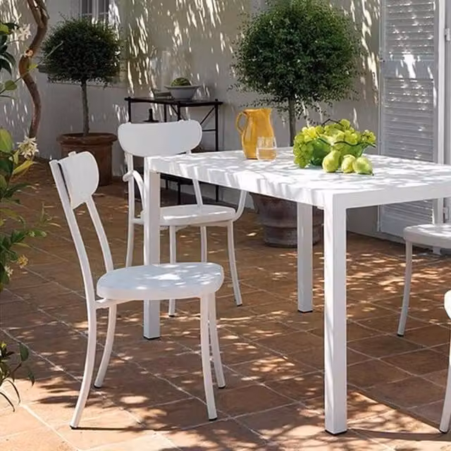 SET 4 SEDIE DA GIARDINO IMPILABILI IN METALLO BIANCO