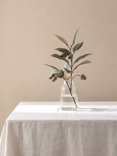Fiore artificiale Lyptus verde e bianco Kenay Home per decorazione da tavolo