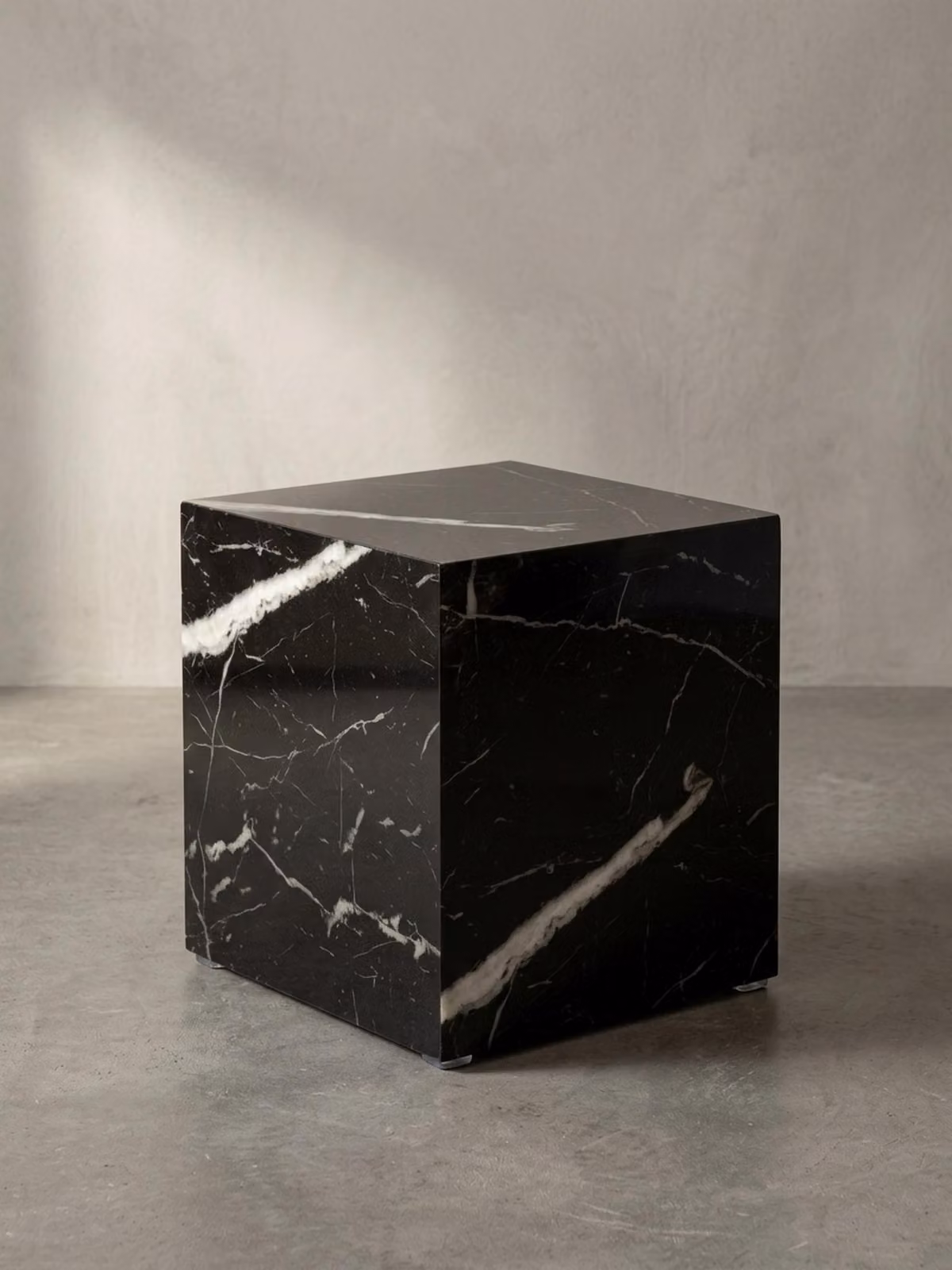Tavolino MONOBLOC 40x40x45 cm Nero lucido con effetto marmo, tavolino da salotto Cube quadrato, tavolino design, tavolino da salotto a forma di cubo