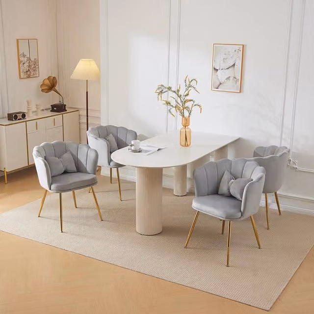 Set di 4 sedie moderne in velluto - Xylo - Schienale a petalo, cuscini a farfalla, piedi in metallo dorato