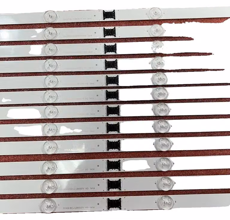 Strisce di retroilluminazione a LED, 6 LED per striscia, lunghezza 694 mm, compatibili con diversi modelli di televisore, struttura in alluminio, luminosità inferiore a 60 lumen