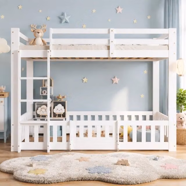 Letto a castello Mivray per bambini in legno di pino bianco con struttura a casetta e scala ad angolo L/P/H: 204 x 90 x 150 cm