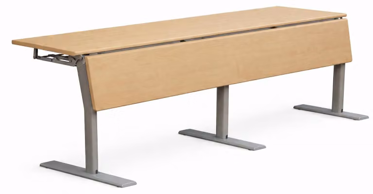 Scrivania modulare con piano in legno e struttura in metallo robusta