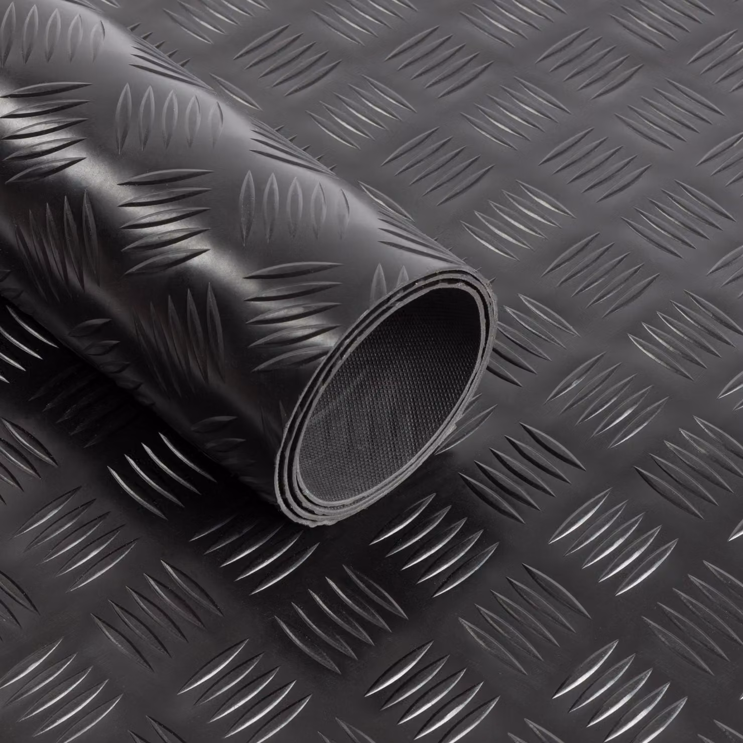 Pavimento in PVC Diamond Cut Black 120x500 cm