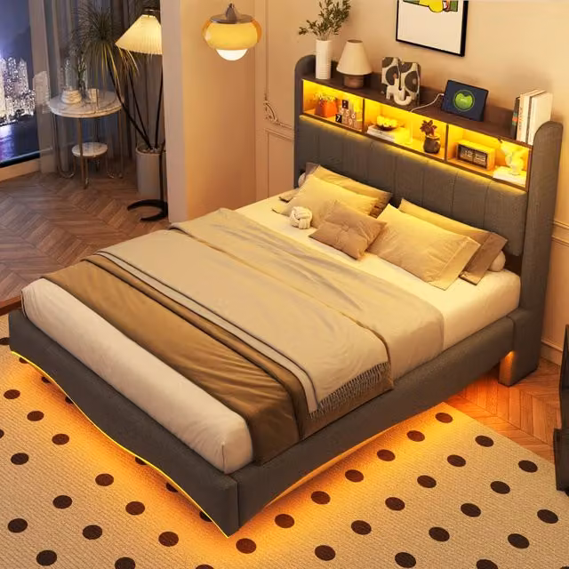 Letto matrimoniale OKWISH imbottito grigio con illuminazione LED, porte USB e Type-C, vano testiera e ripiani laterali, L/P/H: 140 x 200 x 110,5 cm – 1