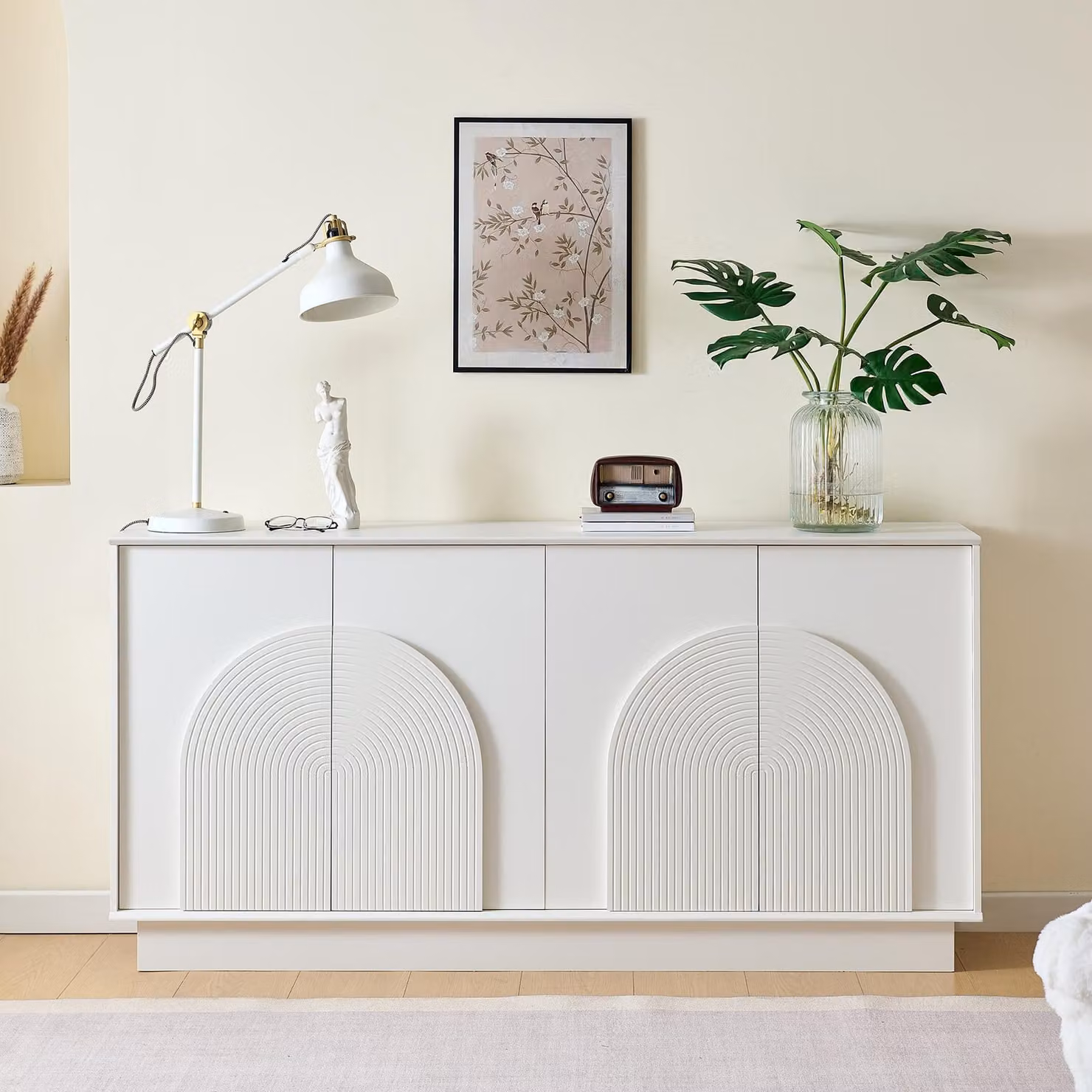 Credenza Merax con 4 ante curve, cassettiera con superficie opaca, mobile contenitore in MDF per soggiorno, sala da pranzo e corridoio, bianco