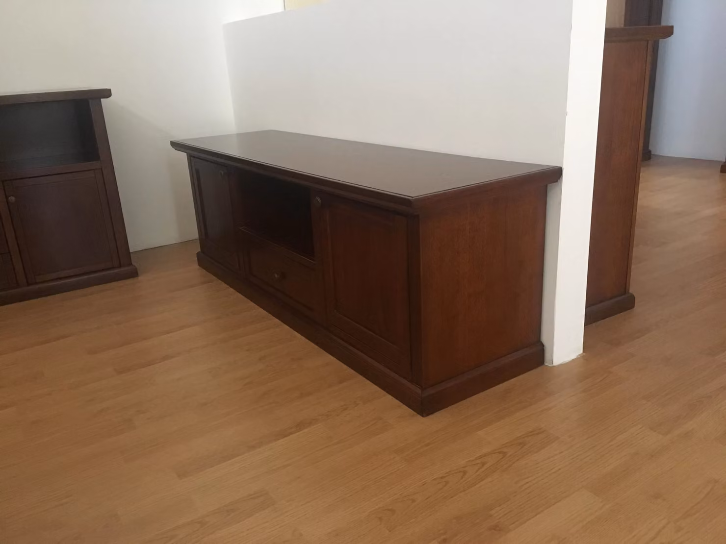 Porta TV in legno stile arte povera color noce Mobili2G L: 160 cm, P: 45 cm, H: 56 cm – 5