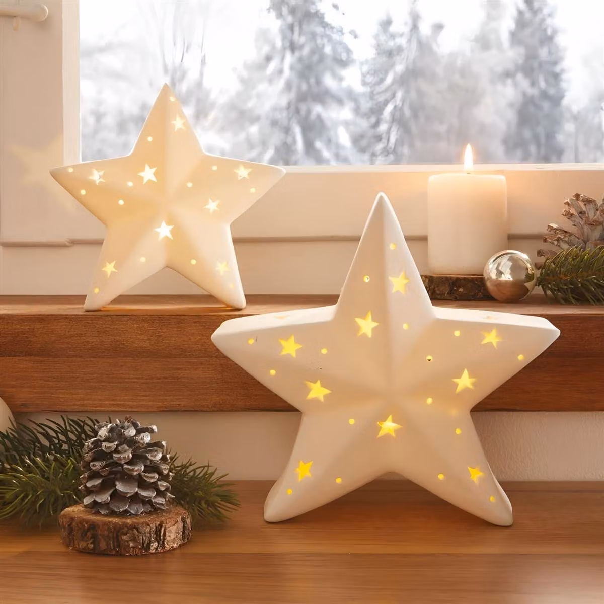 2 stelle LED "White" in porcellana bianca, stelle luminose Ø 12 + 15 cm, decorazioni natalizie, decorazioni luminose, decorazioni invernali