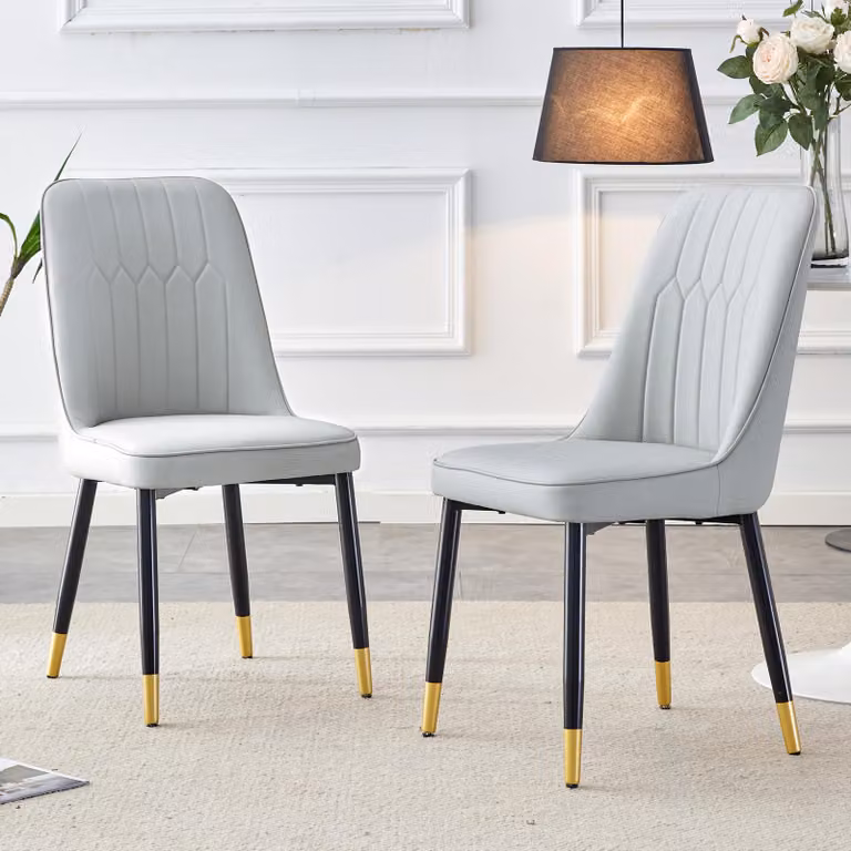 Set di 2 sedie da sala da pranzo STILVORA in Finto cuoio con schienale ergonomico, sedia da cucina con gambe in metallo e struttura robusta, sedia imbottita con piedini antiscivolo e ampia seduta, grigio chiaro
