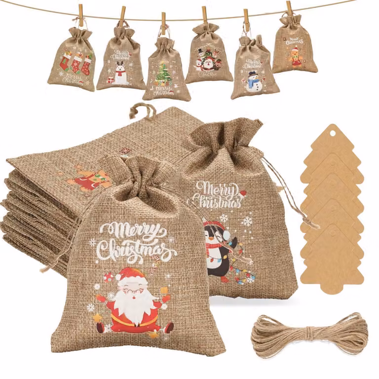 Calendario dell'Avvento con 24 sacchetti in iuta, dimensioni 10x15 cm, con ciondolo e corda