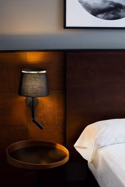 Applique Savoy di Faro Barcelona con LED, colore nero, in metallo e tessuto
