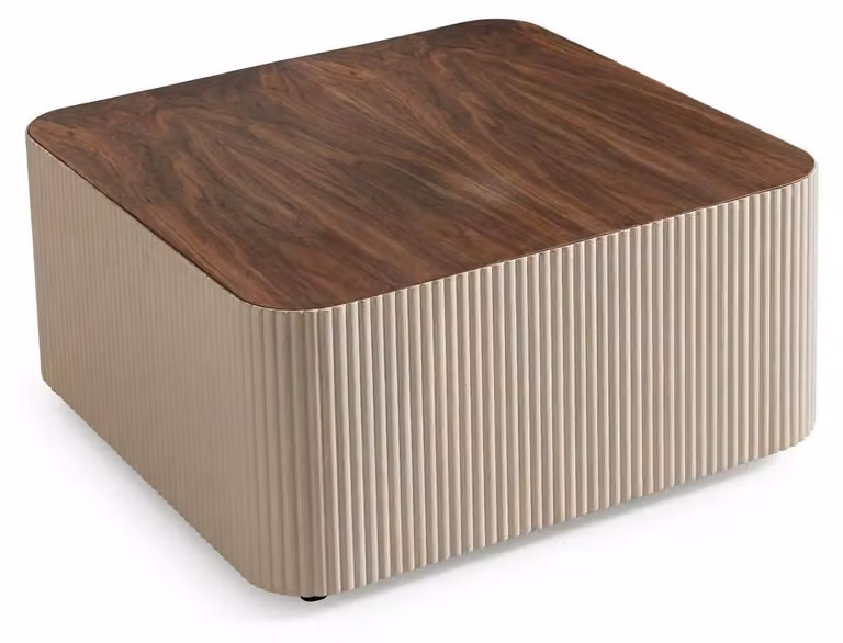 Tavolino moderno dal design elegante e pratico