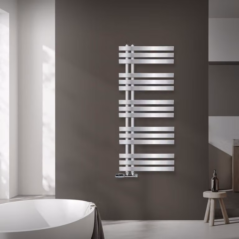 Radiatore da bagno LuxeBath Design, 500x1200 mm, cromo, set di collegamento e termostatico angolare a parete, senza elemento riscaldante
