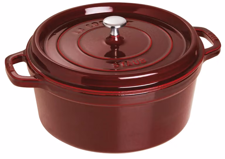 Casseruola tonda in ghisa per induzione colore rosso granato con maniglie e coperchio, diam. 22cm