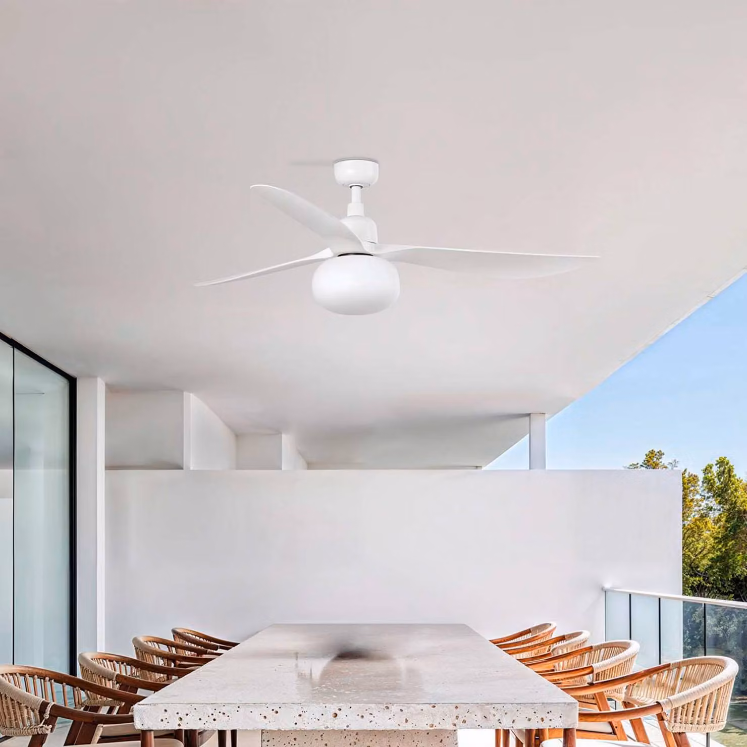 FARO BARCELONA Ventilatore da soffitto con luce Outwood, bianco, DC, silenzioso, Ø150cm dimmerabile, Soggiorno / Sala da pranzo, Plastica, Moderno