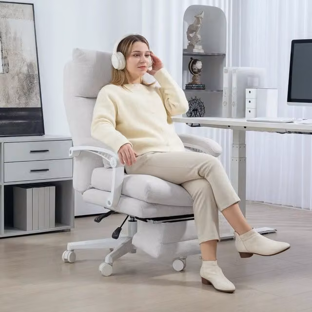 Sedia da ufficio ergonomica reclinabile con poggiapiedi e altezza regolabile in poliestere crema bianco