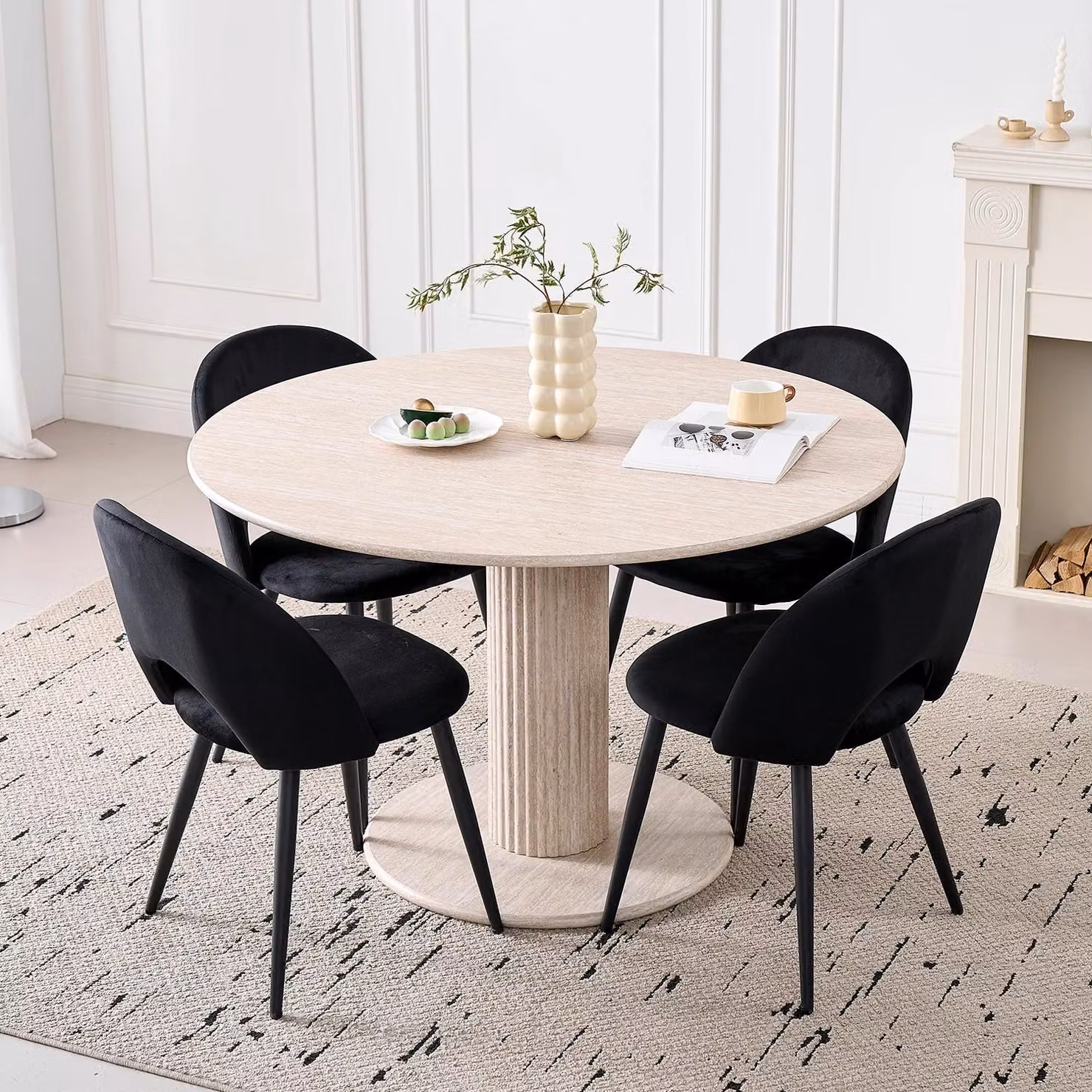 Set di 4 sedie da pranzo in velluto, con schienale aperto, gambe in metallo e seduta imbottita. Ideali per sala da pranzo, cucina, soggiorno o camera da letto. Colore: nero