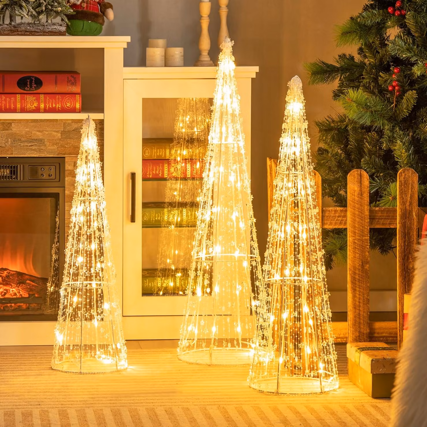 COSTWAY Albero di Natale a 3 LED a forma di cono 81/72/62cm, decorazione natalizia illuminata con 90 LED in bianco caldo e stringhe di stelle, luci per albero di Natale in metallo